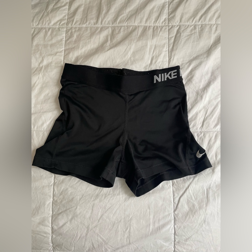 NIKE- Pro Dri-fit Shorts- S